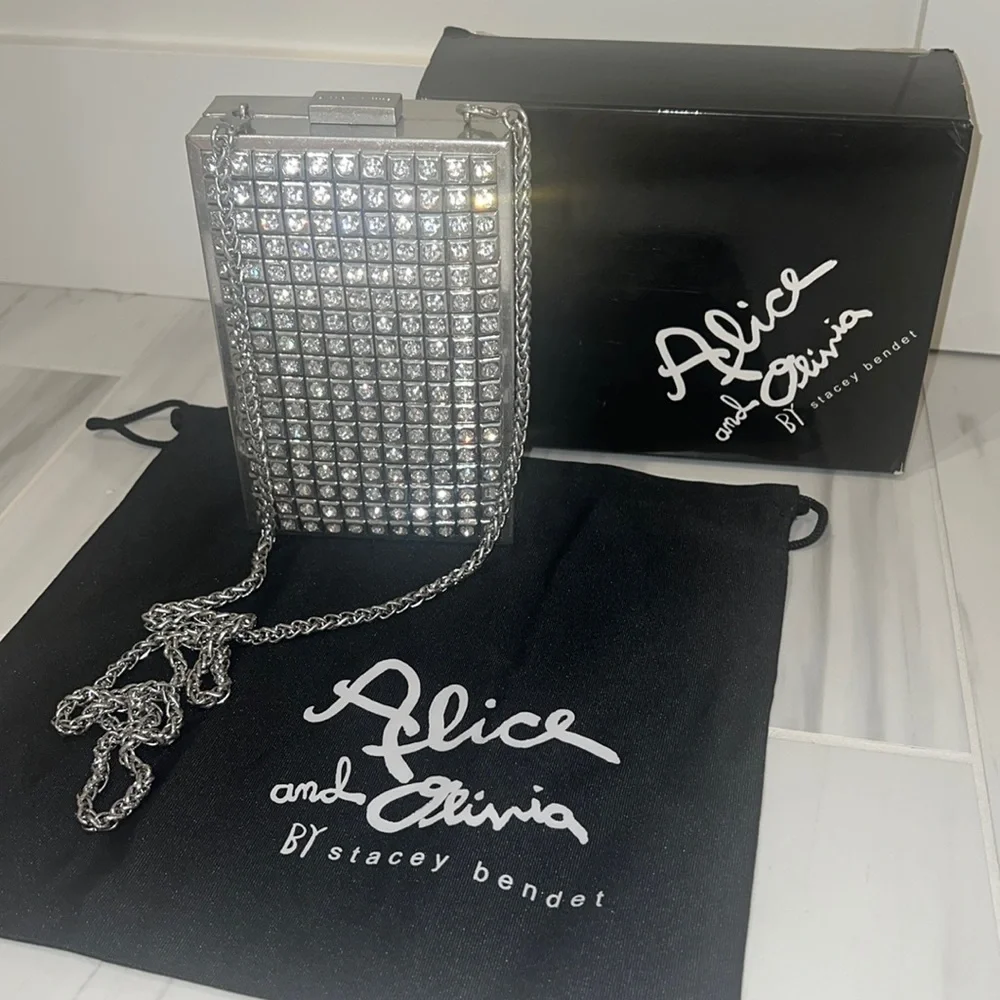 ALICE & OLIVIA stunning, silver rhinestone clutch or crossbody purse-LIKE NEW! - Picture 3 of 10